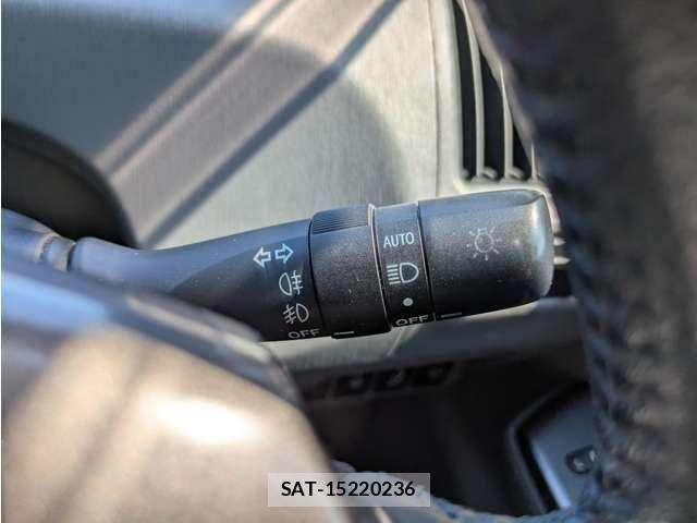 Toyota PRIUS ALPHA 2014-01 8355412-22