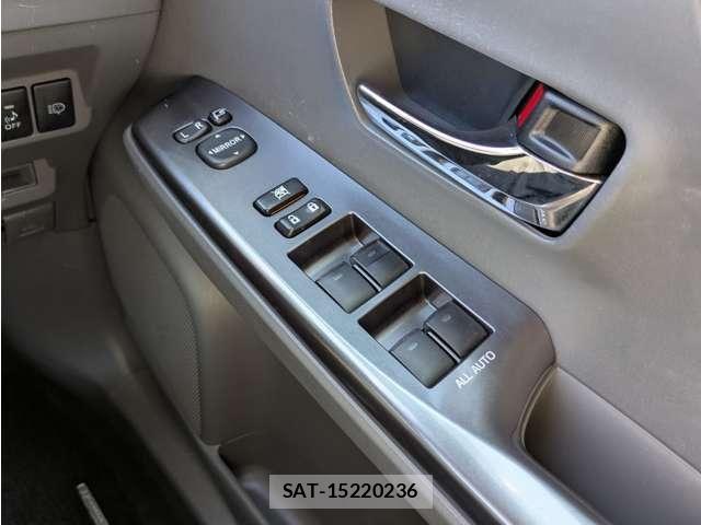 Toyota PRIUS ALPHA 2014-01 8355412-25