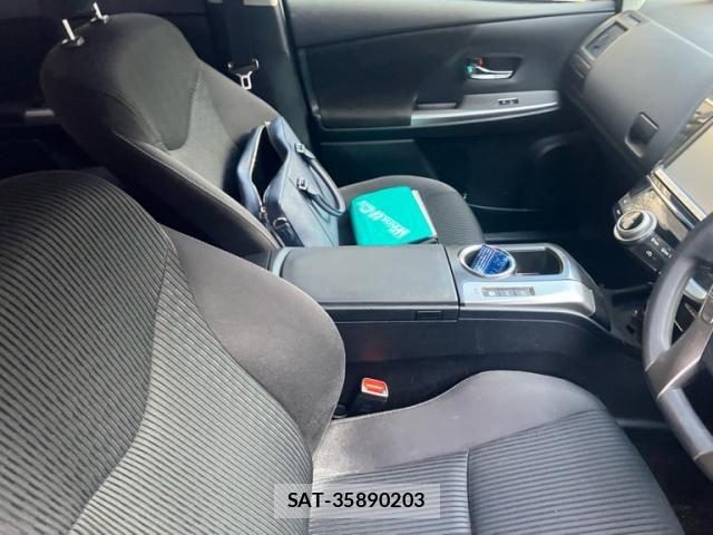 Toyota PRIUS ALPHA 2015-01 8355410-14