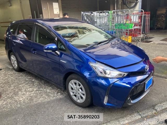 Toyota PRIUS ALPHA 2015-01 8355410-1