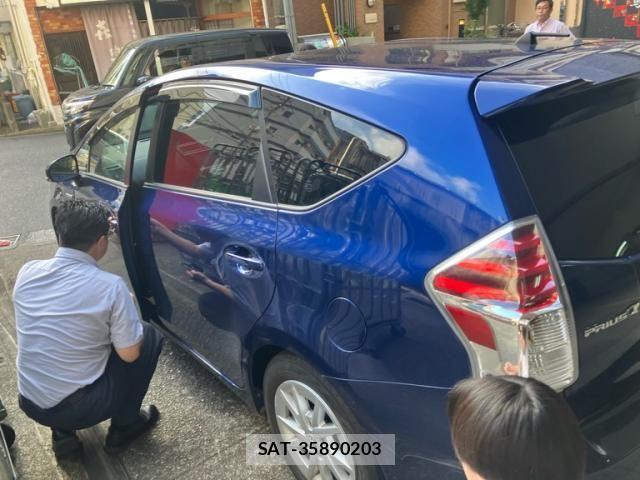 Toyota PRIUS ALPHA 2015-01 8355410-2