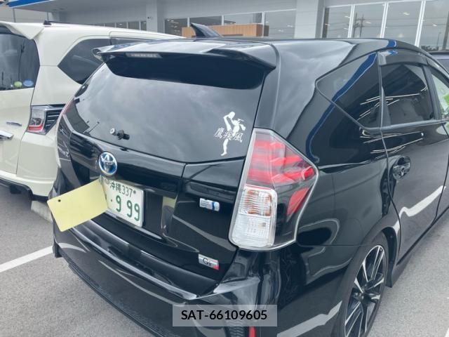 Toyota PRIUS ALPHA 2015-03 8355415-6