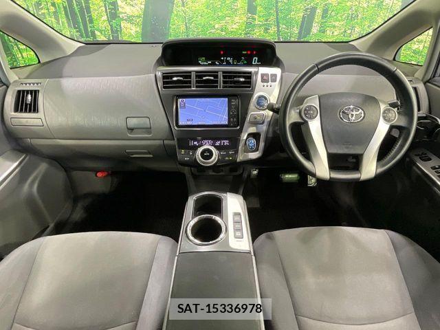 Toyota PRIUS ALPHA 2013-09 8355409-1