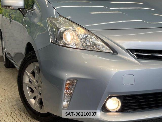 Toyota PRIUS ALPHA 2012-09 8355411-11