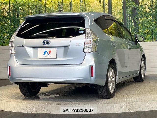 Toyota PRIUS ALPHA 2012-09 8355411-16