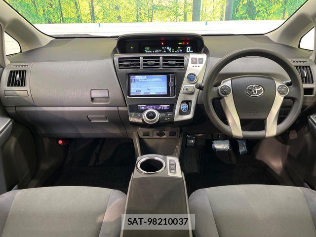 Toyota PRIUS ALPHA 2012-09 8355411-1