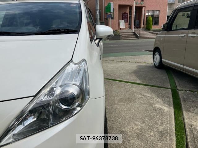 Toyota PRIUS ALPHA 2012-04 8355416-3
