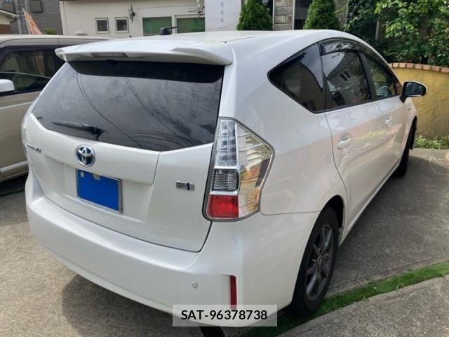 Toyota PRIUS ALPHA 2012-04 8355416-5