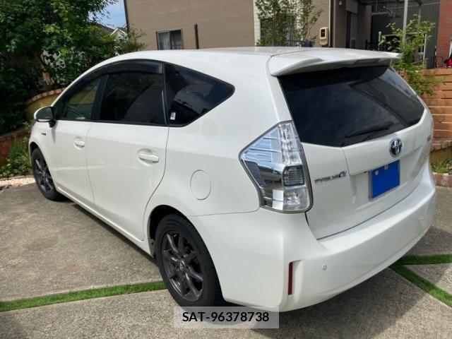 Toyota PRIUS ALPHA 2012-04 8355416-6