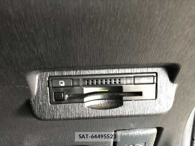 Toyota PRIUS ALPHA 2015-05 8355407-17