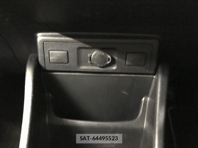 Toyota PRIUS ALPHA 2015-05 8355407-26