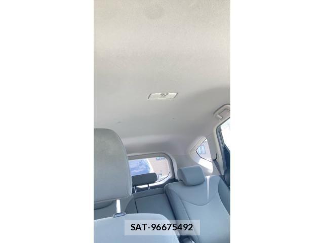 Toyota PRIUS ALPHA 2012-12 8368236-13