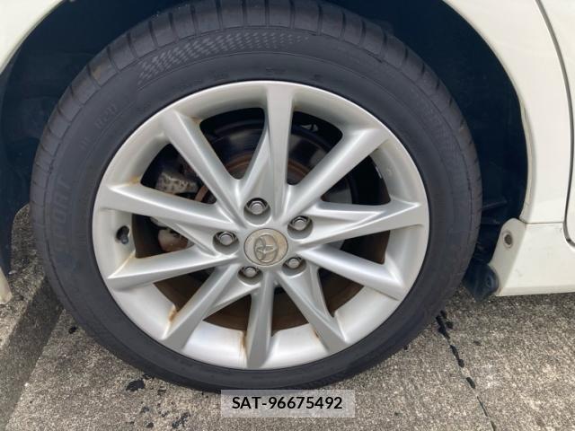 Toyota PRIUS ALPHA 2012-12 8368236-18