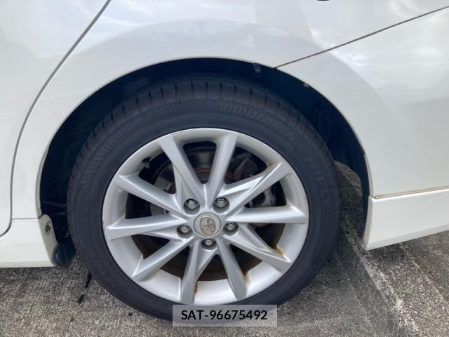Toyota PRIUS ALPHA 2012-12 8368236-19