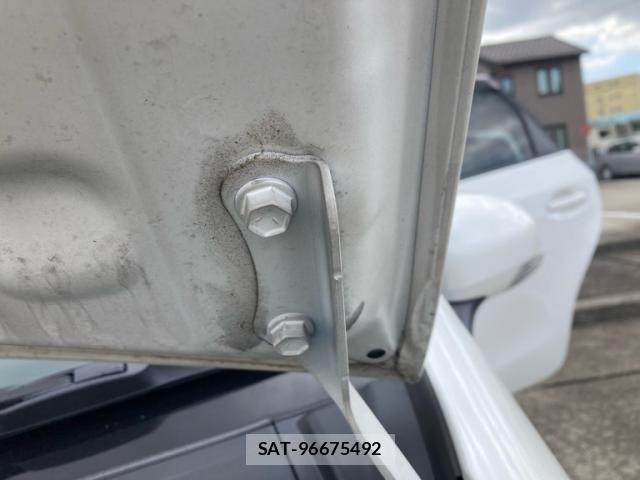 Toyota PRIUS ALPHA 2012-12 8368236-7