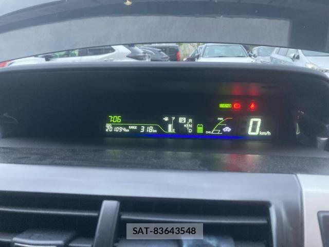 Toyota PRIUS ALPHA 2012-04 8368241-15