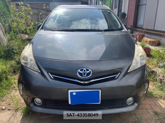 Toyota PRIUS ALPHA 2011-12 8368242-0