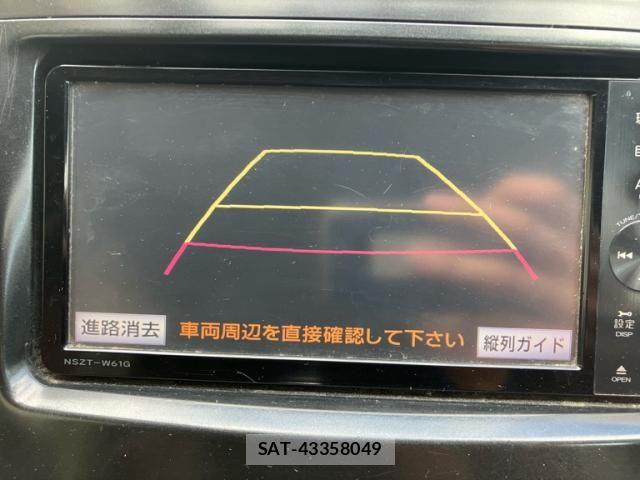 Toyota PRIUS ALPHA 2011-12 8368242-24