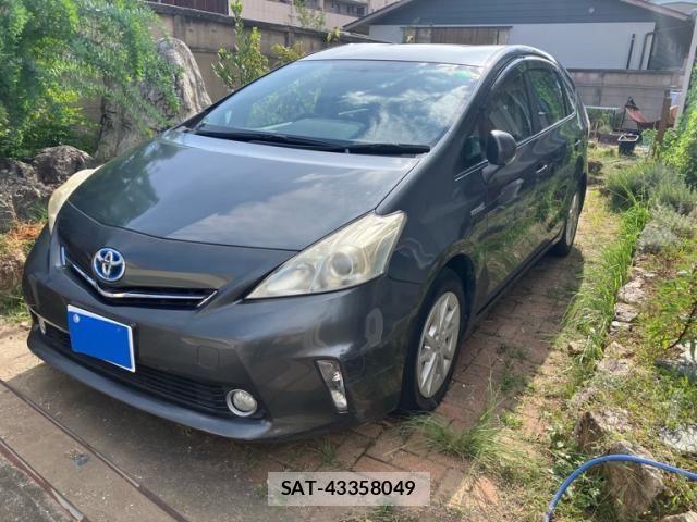 Toyota PRIUS ALPHA 2011-12 8368242-3