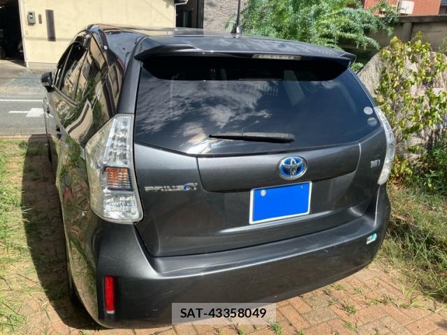 Toyota PRIUS ALPHA 2011-12 8368242-4