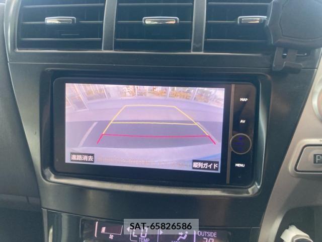 Toyota PRIUS ALPHA 2012-11 8368239-15
