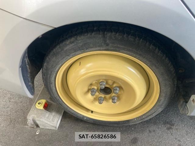 Toyota PRIUS ALPHA 2012-11 8368239-8