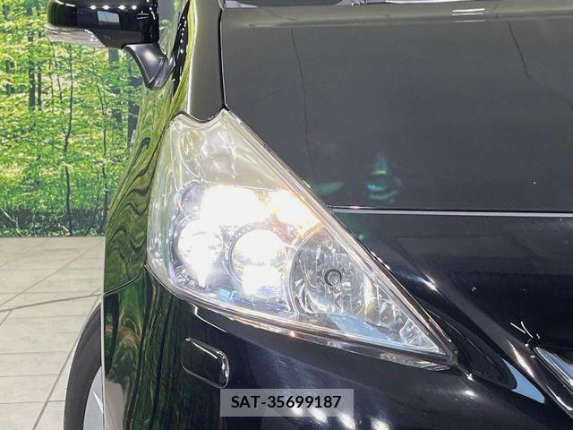 Toyota PRIUS ALPHA 2011-07 8368230-11