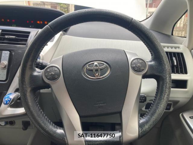 Toyota PRIUS ALPHA 2011-08 8368235-14