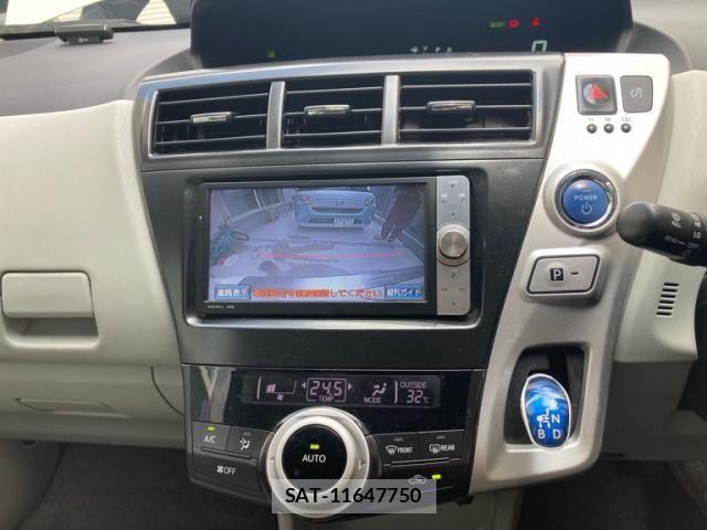 Toyota PRIUS ALPHA 2011-08 8368235-19