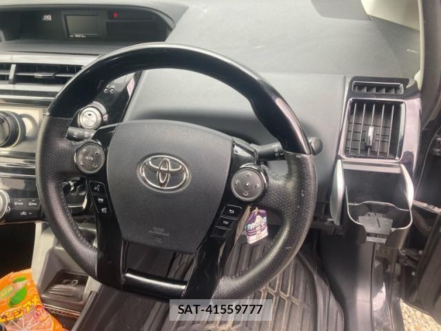 Toyota PRIUS ALPHA 2015-03 8368226-13