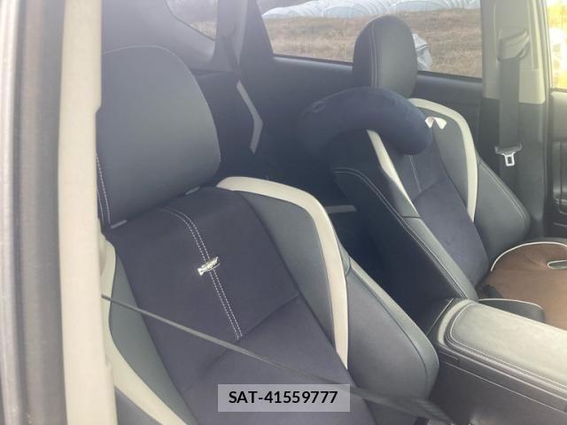 Toyota PRIUS ALPHA 2015-03 8368226-20