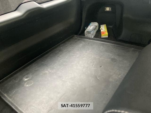 Toyota PRIUS ALPHA 2015-03 8368226-24