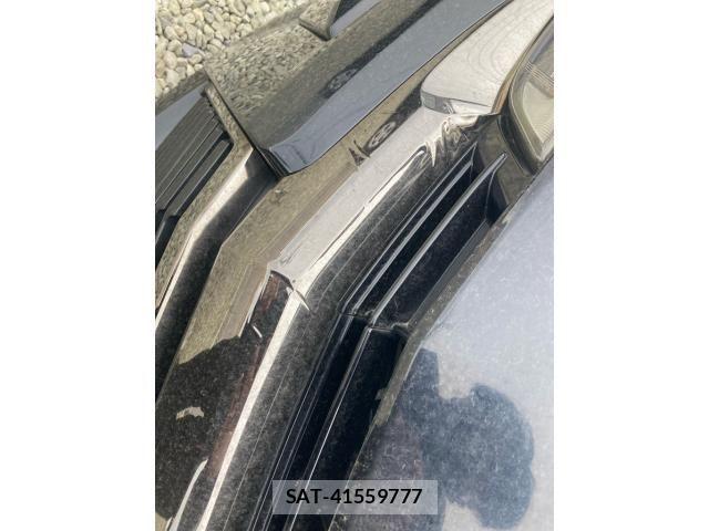 Toyota PRIUS ALPHA 2015-03 8368226-25