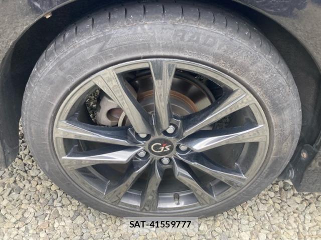 Toyota PRIUS ALPHA 2015-03 8368226-7
