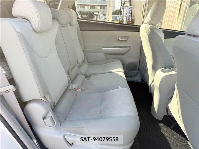 Toyota PRIUS ALPHA 2013-05 8368225-25