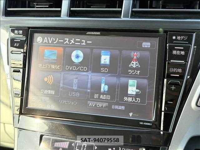 Toyota PRIUS ALPHA 2013-05 8368225-2