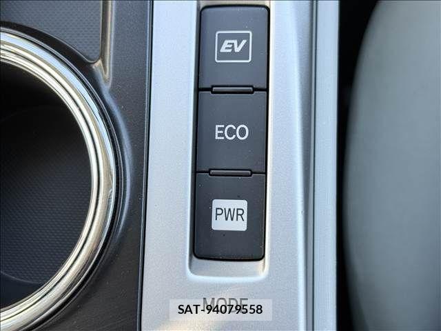 Toyota PRIUS ALPHA 2013-05 8368225-3