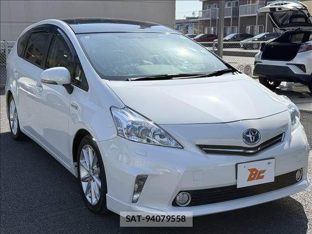 Toyota PRIUS ALPHA 2013-05 8368225-4