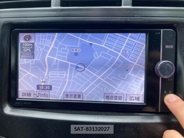 Toyota PRIUS ALPHA 2012-02 8368234-21