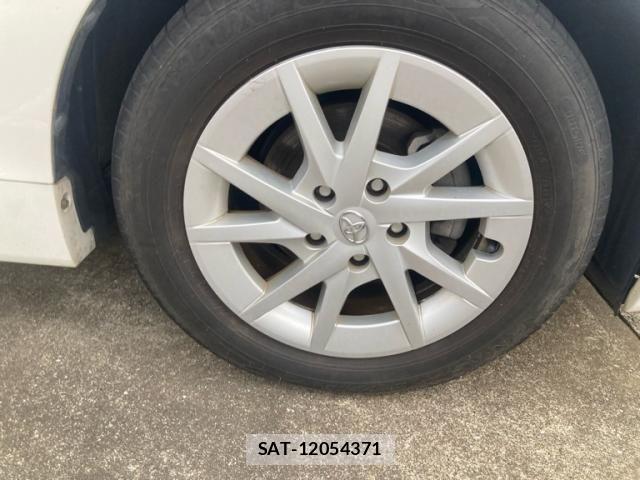 Toyota PRIUS ALPHA 2013-07 8368240-6
