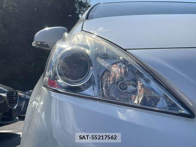Toyota PRIUS ALPHA 2013-11 8368231-18