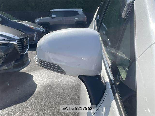 Toyota PRIUS ALPHA 2013-11 8368231-22
