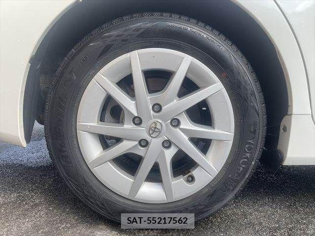 Toyota PRIUS ALPHA 2013-11 8368231-25
