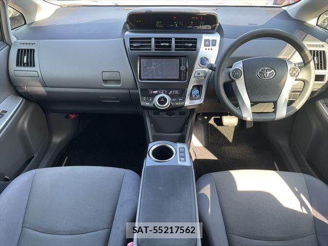 Toyota PRIUS ALPHA 2013-11 8368231-2