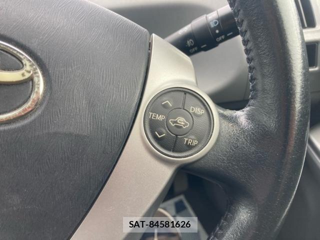 Toyota PRIUS ALPHA 2012-07 8368238-21