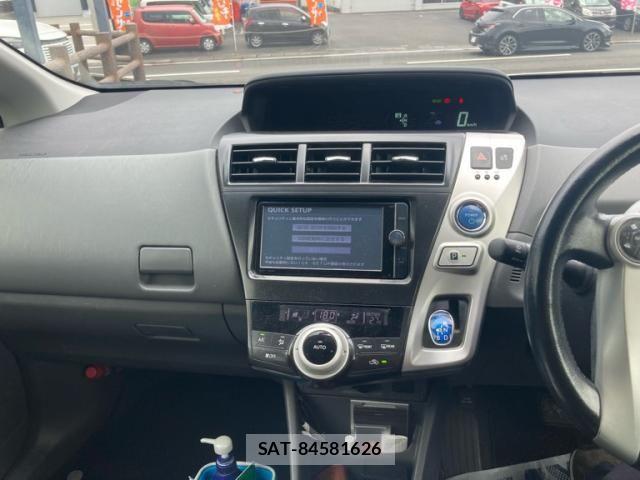 Toyota PRIUS ALPHA 2012-07 8368238-23
