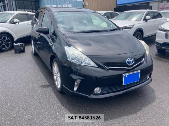Toyota PRIUS ALPHA 2012-07 8368238-2
