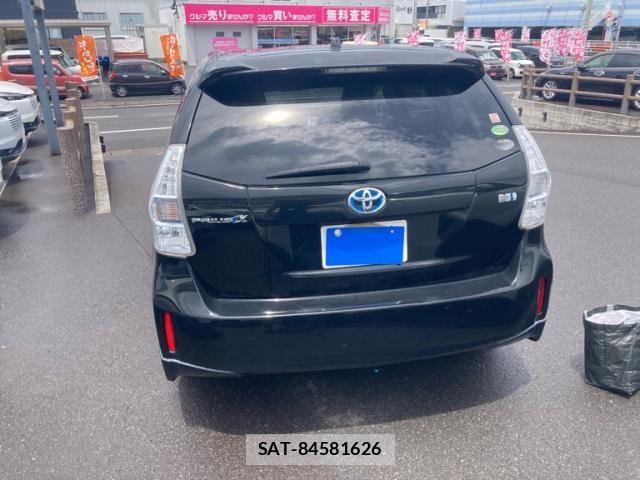Toyota PRIUS ALPHA 2012-07 8368238-3