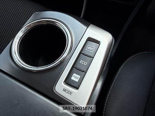 Toyota PRIUS ALPHA 2017-10 8368228-27