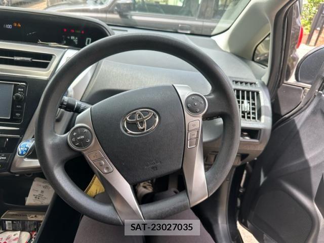 Toyota PRIUS ALPHA 2015-05 8368232-9
